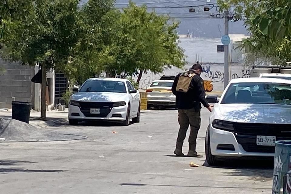 Elementos del Grupo Antisecuestros catearon una casa de la Colonia Valle San Blas.