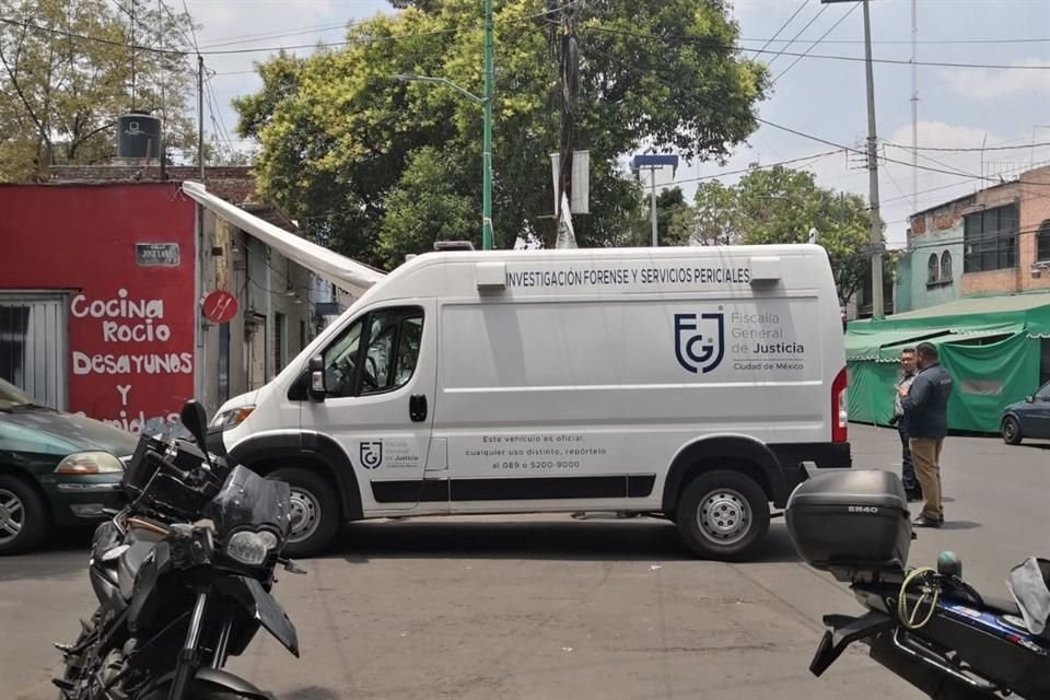 Servicios de emergencia y policías acudieron, pero sólo confirmaron que había muerto horas antes.