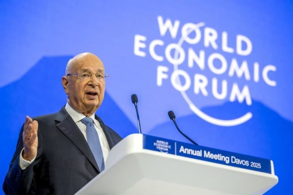 Klaus Schwab está siendo investigado por ola de denuncias de irregularidades en el Foro Económico Mundial.