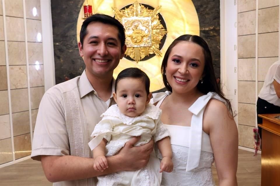 Roberto Leal, Ana Sofía Santiago de Leal y Raúl Leal Santiago