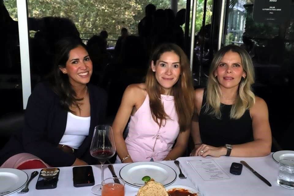 Krizia Salinas, Caro Tenreiro y Faby Rodríguez