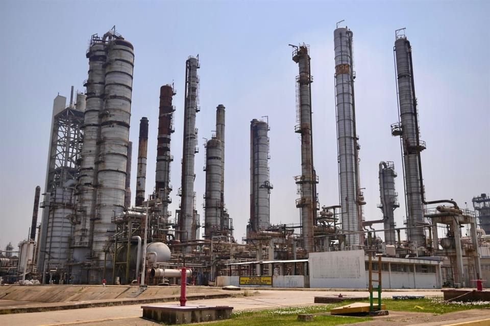 El titular de Hacienda indicó que Pemex tiene que ganar eficiencias en la parte de refinación.