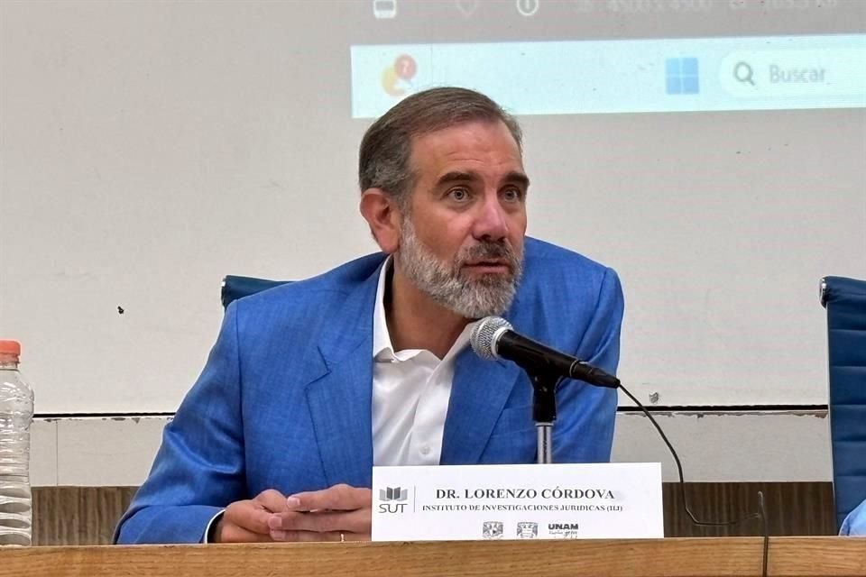 Lorenzo Córdova, ex presidente del INE, cuestionó la legibilidad de la elección del Poder Judicial, dada la poca transparencia del INE y posibles nexos de aspirantes con el narco.