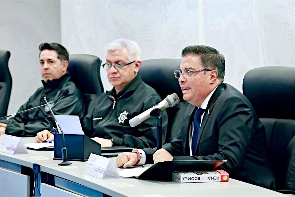 Autoridades de la Fiscalía, Secretaría de Seguridad y del Tribunal Superior de Justicia ofrecieron una conferencia.