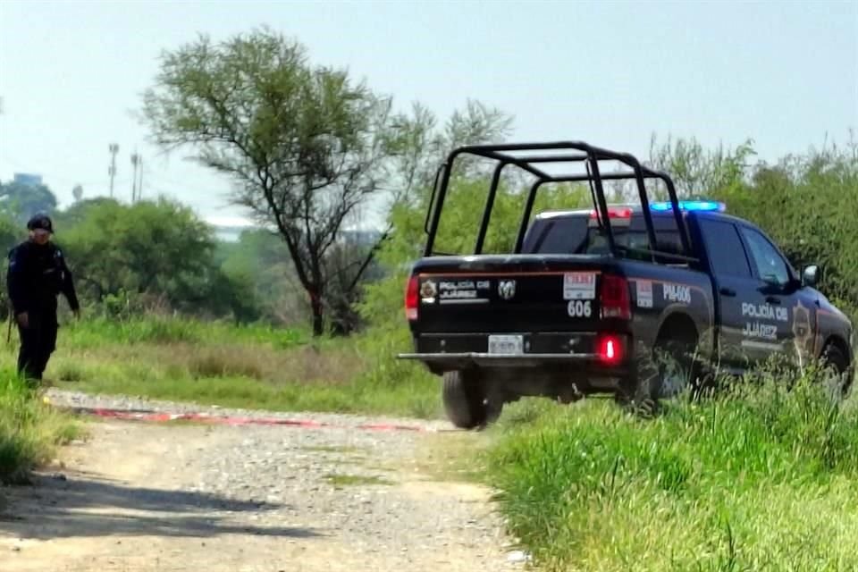 Una osamenta es localizada en un terreno contiguo al Río Santa Catarina, en Juárez; autoridades aún no determinan sexo de la víctima.