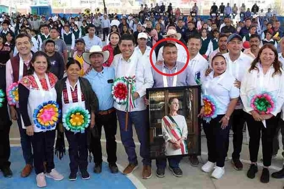 El Alcalde regresaba de una festividad cuando fue atacado a balazos.