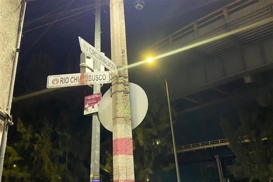El accidente ocurrió en el puente que conecta la Avenida Chimalhuacán con Avenida Río Churubusco.