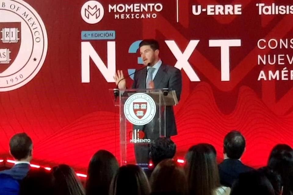 El Gobernador Samuel García criticó los programas sociales del Gobierno federal.
