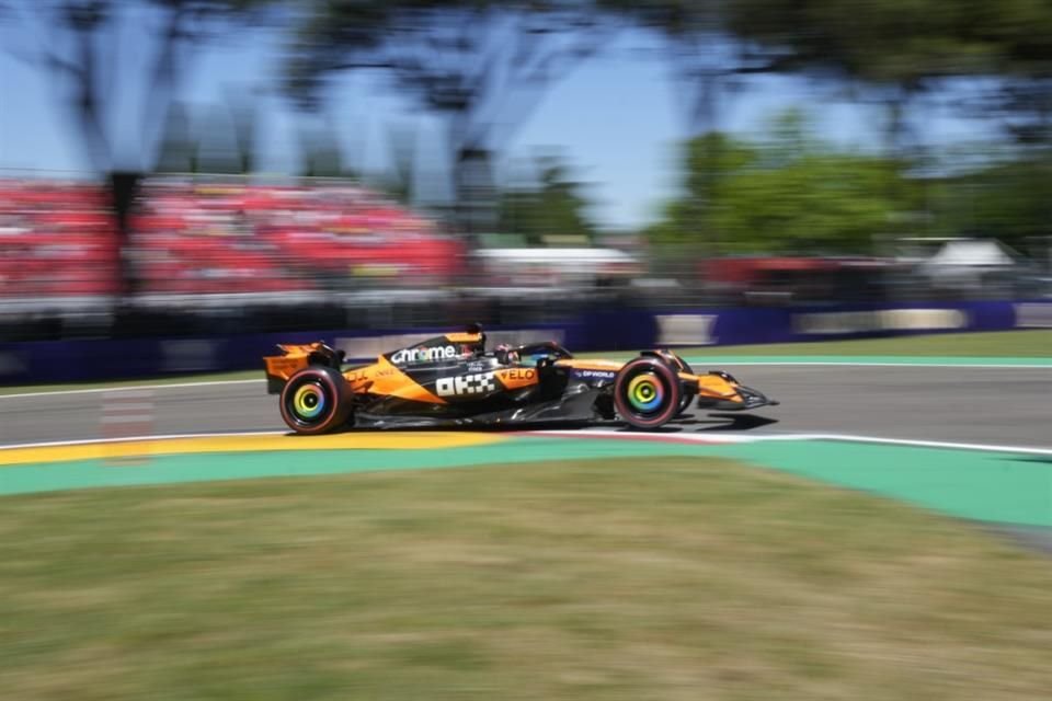 Oscar Piastri marcó el mejor tiempo en la primera sesión de entrenamientos libres en Emilia-Romaña.