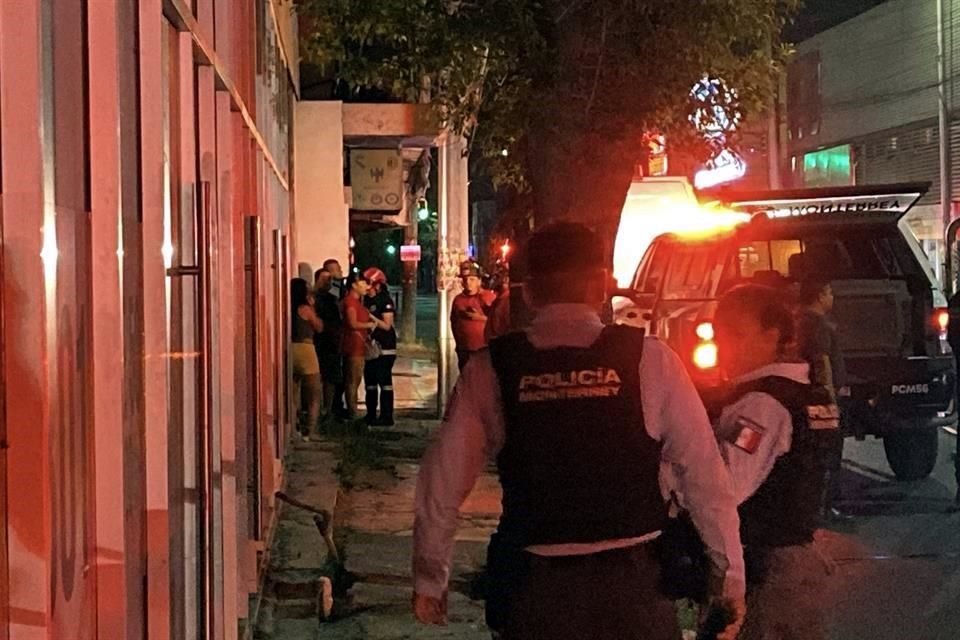 Seis personas que viven en 4 departamentos en la planta alta del inmueble fueron evacuadas.