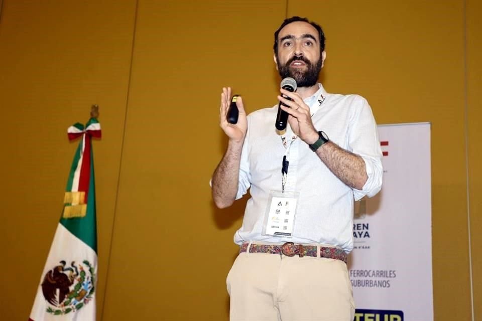 Andrés Lajous, titular de la Agencia Reguladora del Transporte Ferroviario (ARTF).
