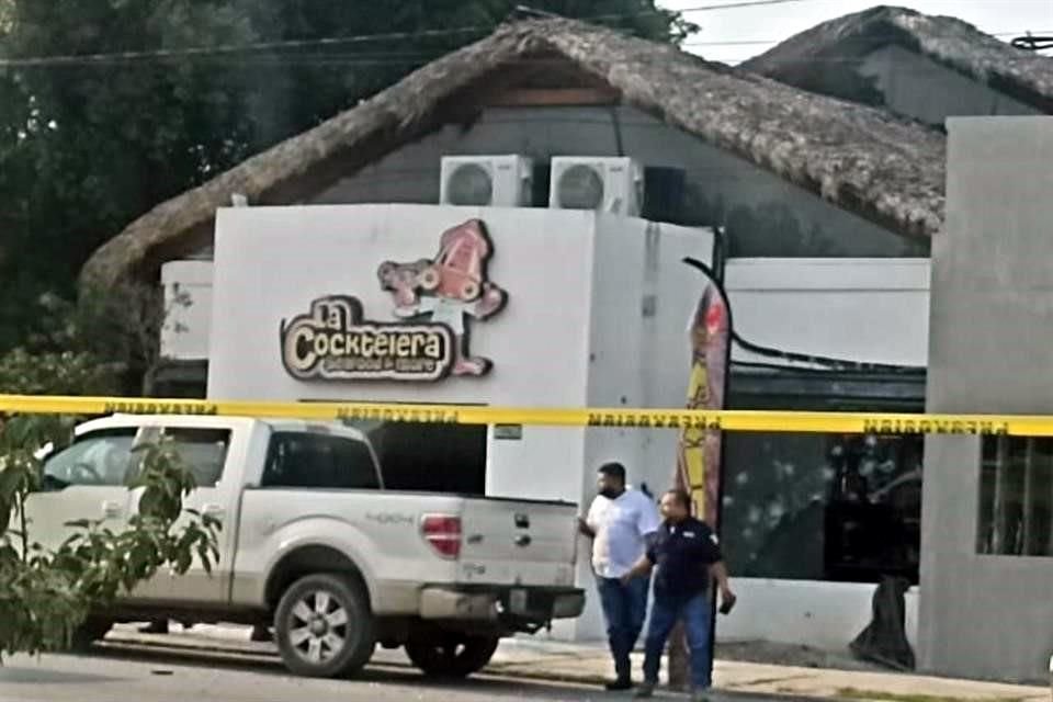 Cuatro presuntos delincuentes atacaron ayer el restaurante en Ciudad Victoria.
