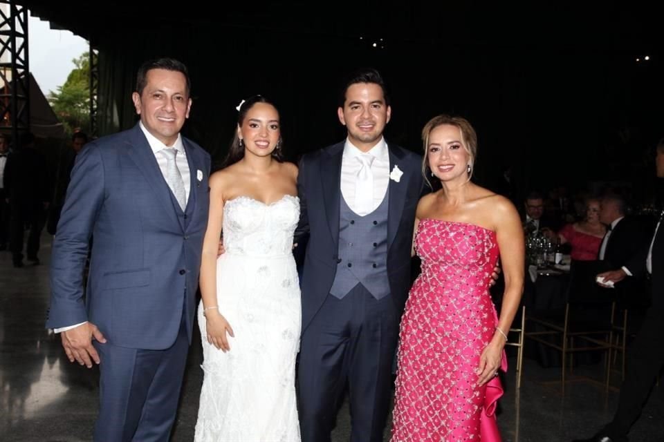 Edgar Leal, Marcela de los Ríos Villarreal, Edgar Leal Perales y Karla Perales Fernández