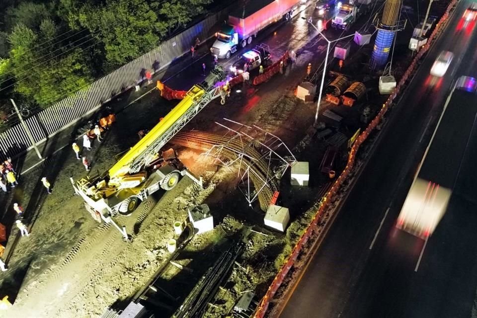 Las maniobras para retirar la estructura y el colapso vial en muchas avenidas se extendieron durante tres horas.
