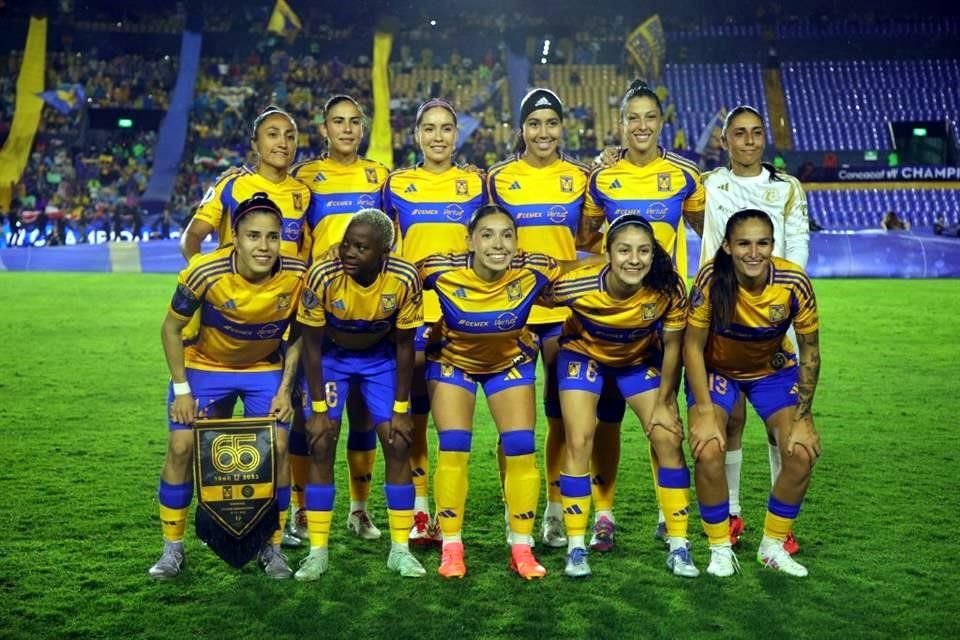 Así saltó Tigres Femenil al partido.
