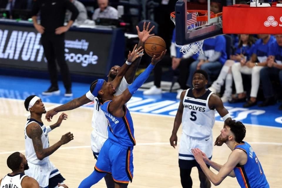 Shai Gilgeous-Alexander aportó 38 puntos, 8 asistencias y 3 robos de balón.