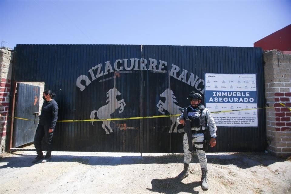 Ocho empleados de la Fiscalía de Jalisco y cuatro del IJCF serían imputados por omisiones cometidas en la indagatoria del Rancho Izaguirre.