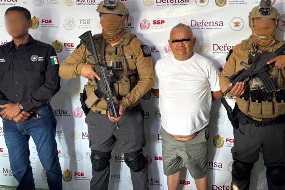 La detención se llevó a cabo como parte de la Operación Restitución, que busca desarticular redes criminales y de protección relacionadas con el despojo de propiedades.