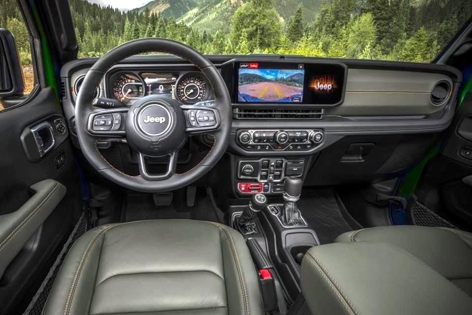 Cuenta con clúster de 7 pulgadas y calefacción en el volante.