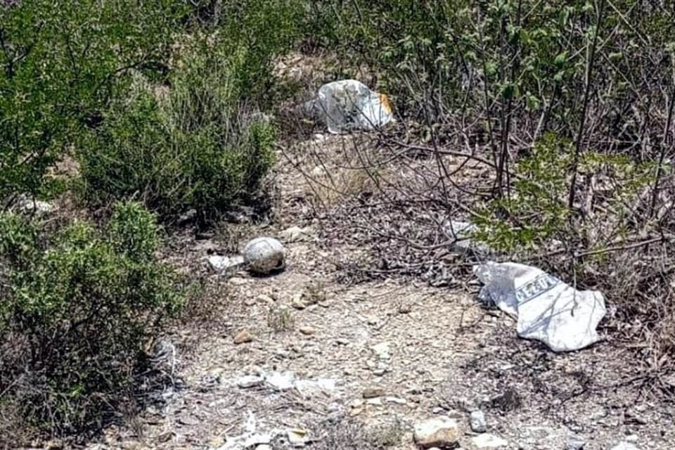 El hallazgo de los restos humanos fue reportado alrededor de las 11:20 horas a la Agencia Estatal de Investigaciones. 