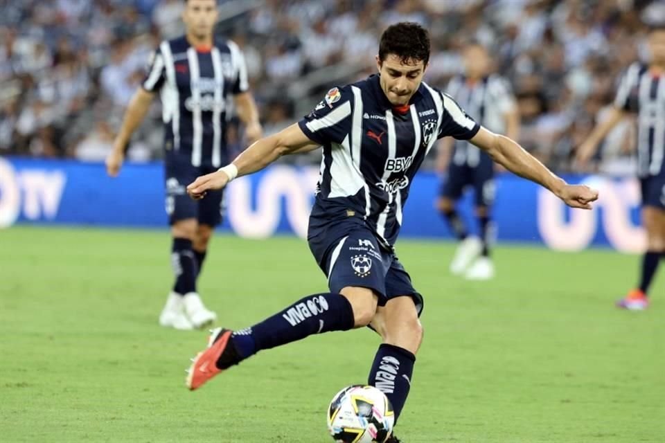 Stefan Medina seguirá siendo jugador de Rayados hasta junio de 2027.