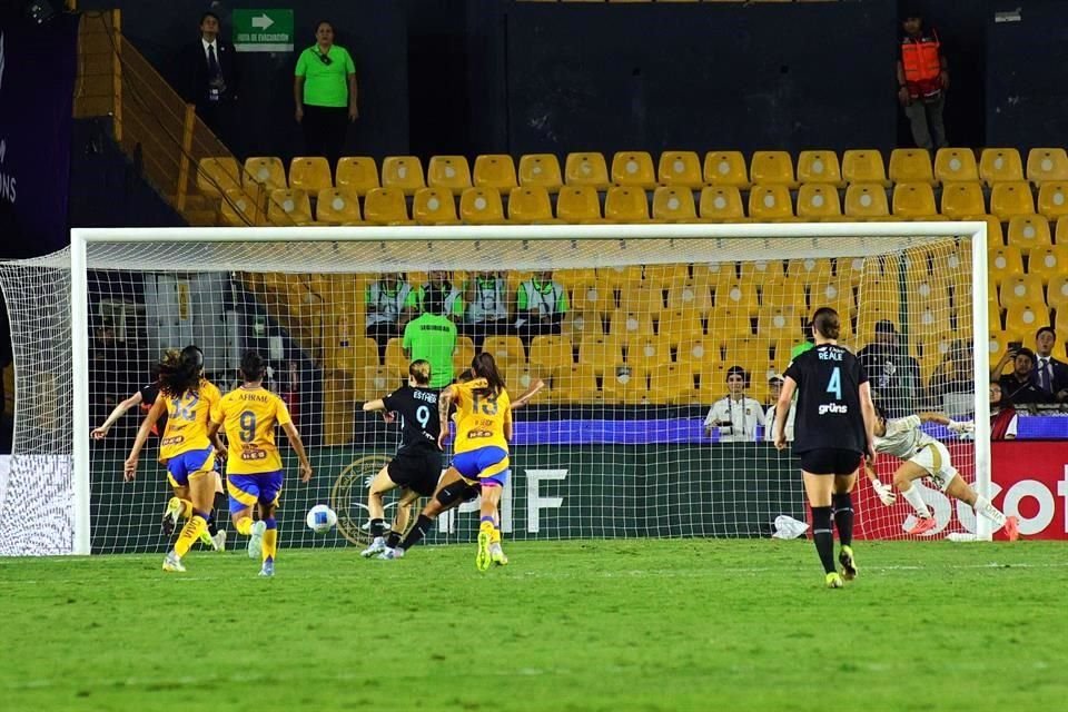 Un gol de penal en la recta final del partido fue la diferencia.