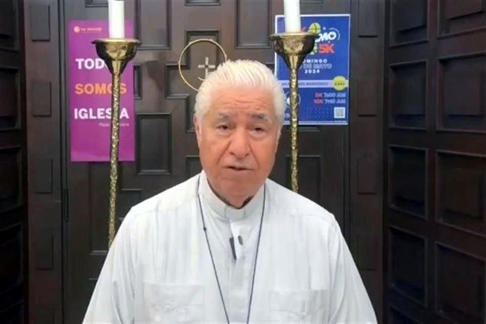El Arzobispo de Monterrey, Rogelio Cabrera, recordó que el voto es libre y llamó a vivir una jornada democrática.