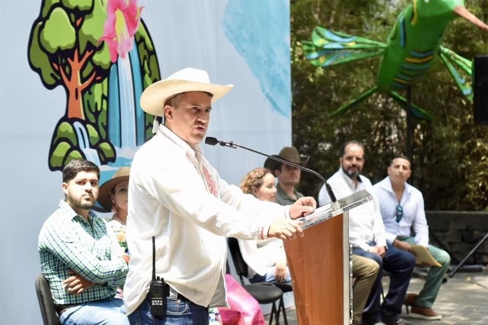 Carlos Manzo, Alcalde de Uruapan, dijo que si la Presidenta Sheinbaum logra pacificar el municipio sin un disparo presentará su renuncia.