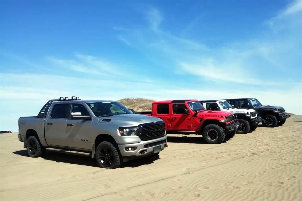 En esta octava edición de la Ruta Mujeres Mopar la caravana estuvo compuesta por vehículos de grupo Stellantis como Jeep y RAM.