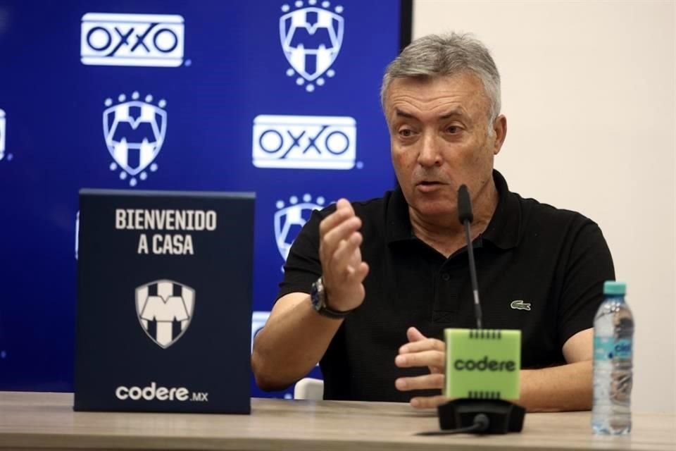 El estratega español señaló que sabe de la exigencia de Rayados por tener un título.