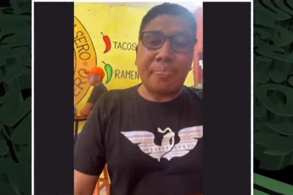 El emecista Gildardo Pérez Gabino participó en una reunión del Congreso desde una taquería en Coatzacoalcos, donde hace trabajo político de cara a la elección del próximo domingo.