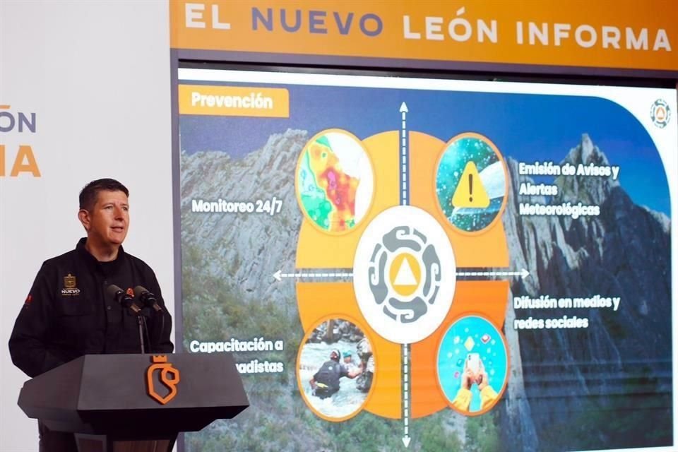 Erik Cavazos, titular de Protección Civil, recomendó a los Alcaldes hacer operativos de limpieza en ríos, arroyos y drenajes pluviales.