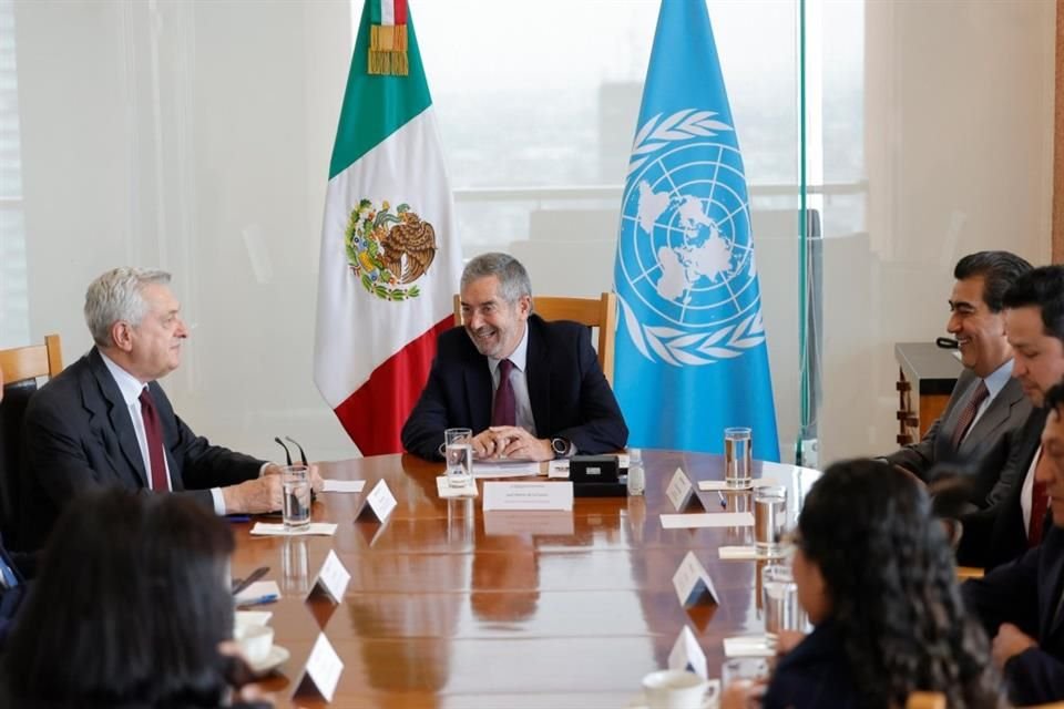 Juan Ramón de la Fuente, titular de SRE, sostuvo una reunión con Filippo Grandi, alto comisionado de la ONU para los Refugiados.