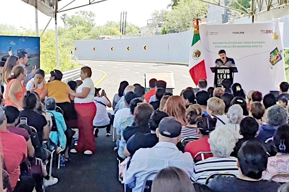En Guadalupe, el Gobernador llevó a un evento oficial a candidatos emecistas a Diputaciones federales.  