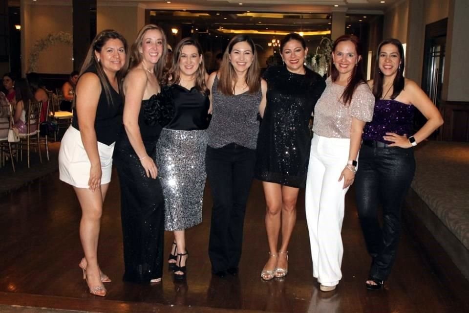Elena Dávila, Adriana Elizondo, Maru Nájera, Malú García, Katia Velázquez, Érika Rodríguez y Nora Mendoza