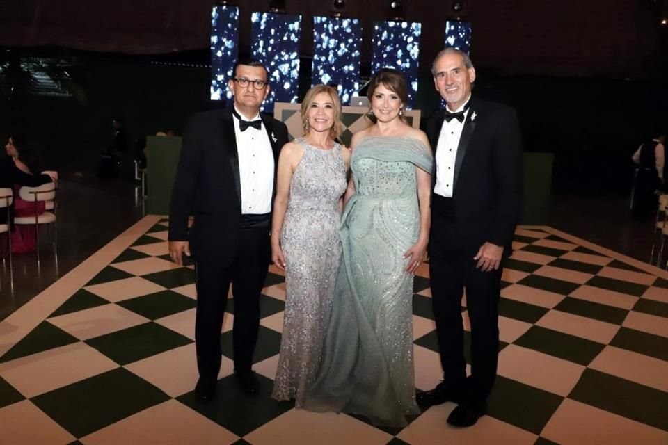 Carlos Humberto Ávila Arellanes, Sonia Martínez de Ávila, Maricarmen Molina Fernández y Carlos Alfredo Garza Delgado