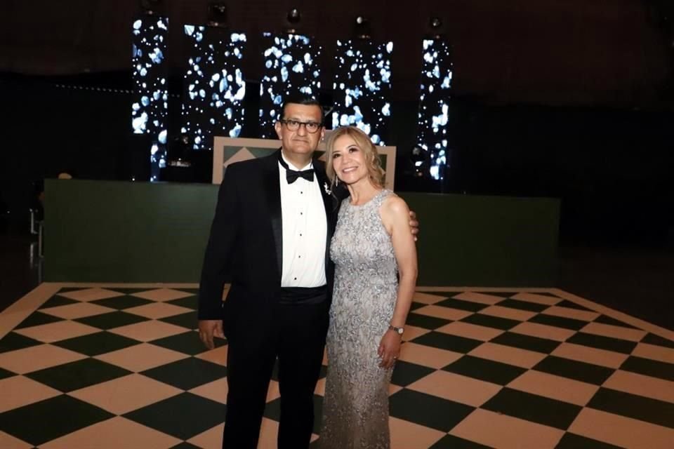 Carlos Humberto Ávila Arellanes y Sonia Martínez de Ávila