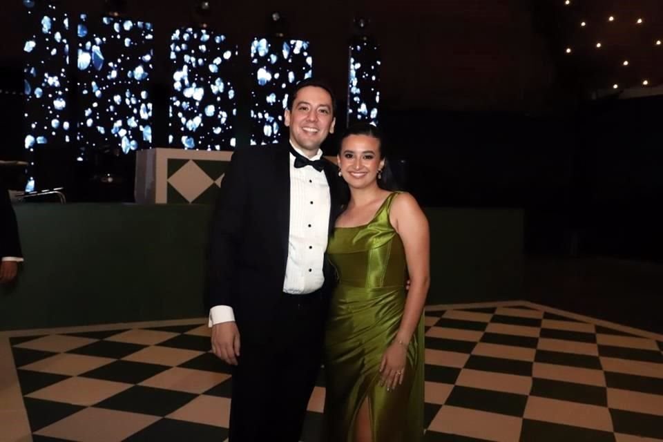 Homero Macías y Paola Ávila