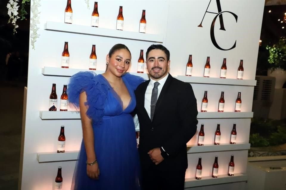 Natalia Origel y Jesús Ávila