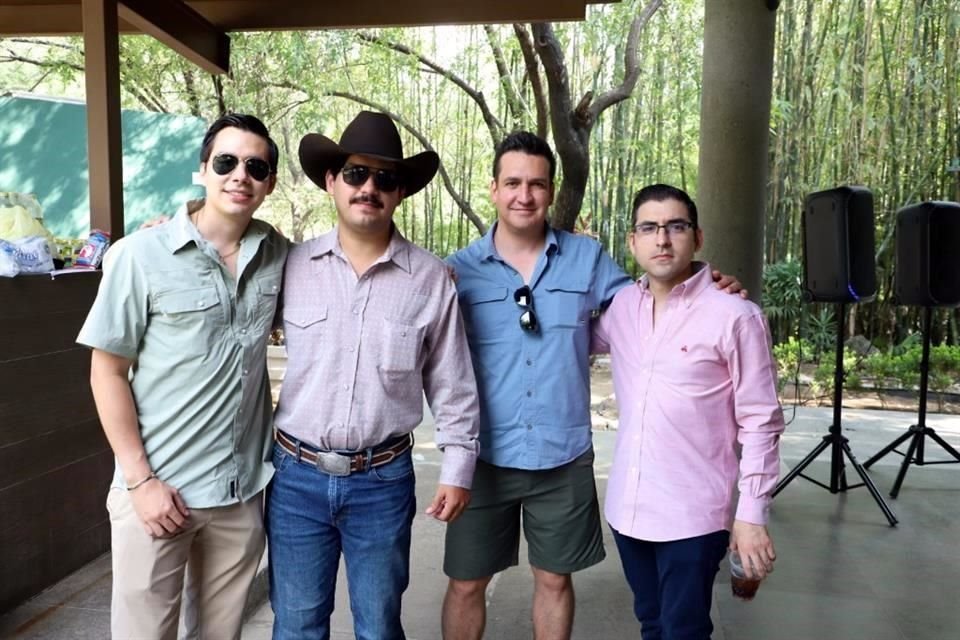 Javier Ortiz, Rodrigo González, Gabriel Torres y Arnulfo Elizondo