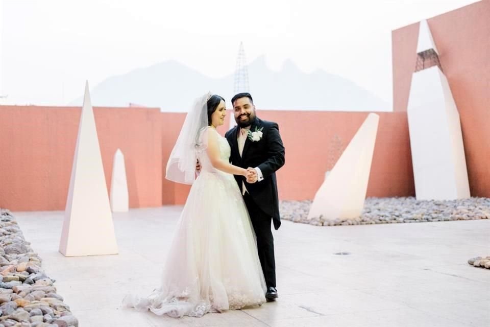Gabriela Romeroll y Guillermo Córdova