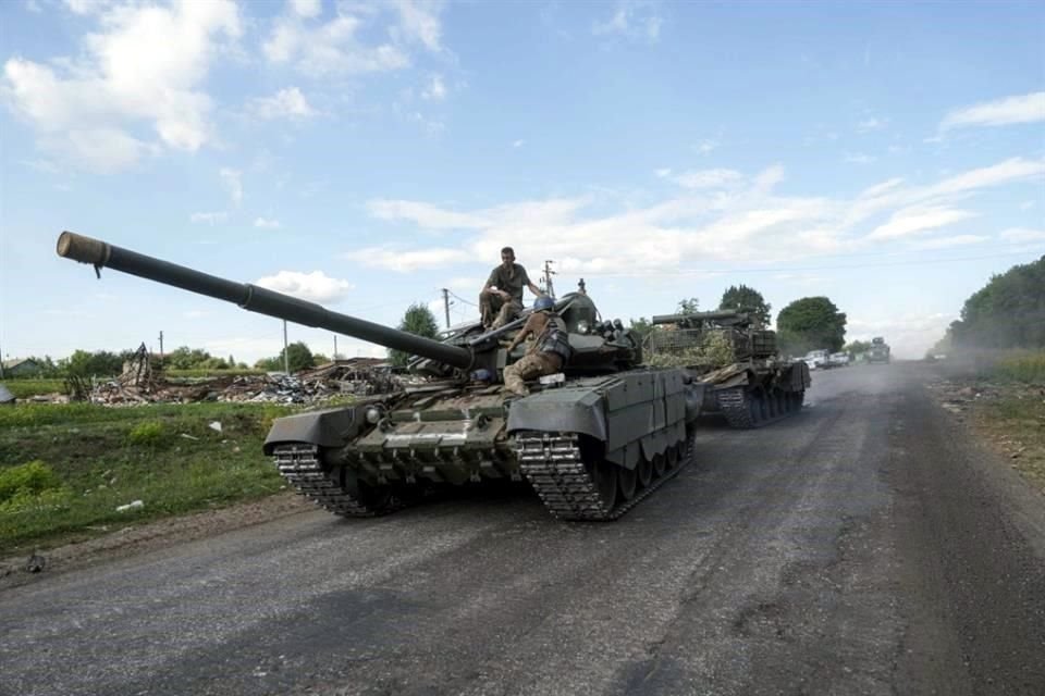 Las fuerzas rusas tomaron cuatro aldeas fronterizas en la región de Sumy en Ucrania, mientras su campaña de bombardeos se intensifica.