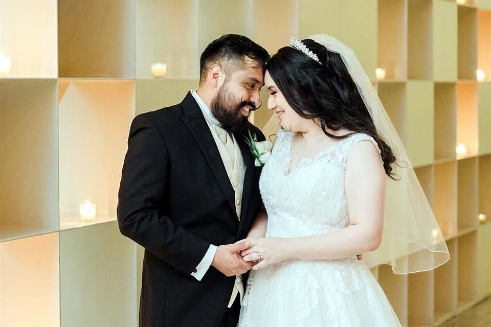 Guillermo Córdova y Gabriela Romeroll
