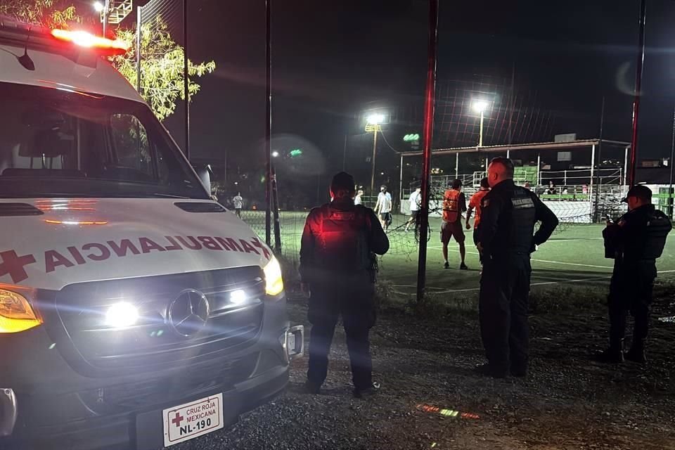 La riña fue reportada alrededor de las 21:00 horas, en las Canchas Gama, ubicadas sobre la Avenida Arteaga, antes de su cruce con Chapultepec.