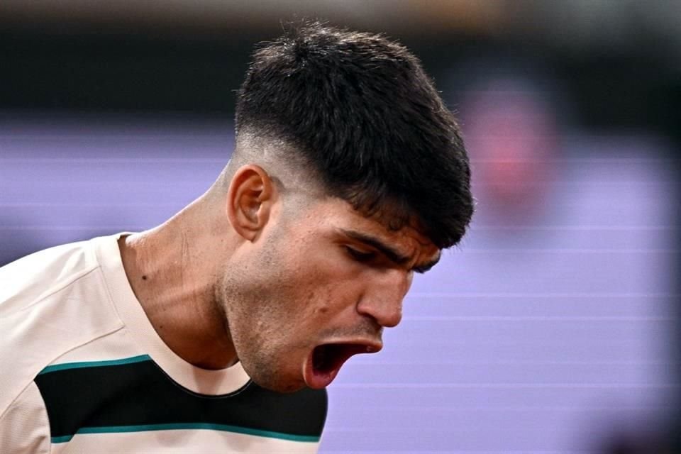 Carlos Alcaraz sigue adelante.