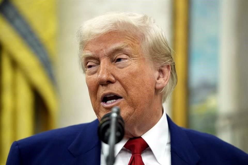 El presidente Donald Trump refutó una nueva crítica a sus intermitentes amenazas arancelarias, que se han descrito despectivamente como el 'comercio TACO'.