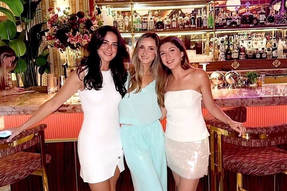 Raquel Torre, Andrea Odriozola y Gaby Sada