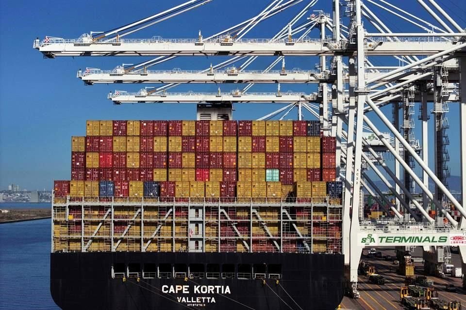 La Administración Trump pidió suspender efectos de sentencia que invalida tarifas a importaciones provenientes de países, incluido México.