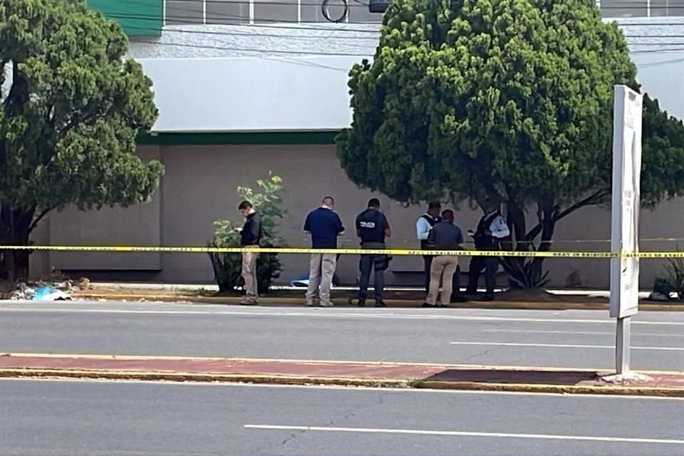 El cuerpo fue hallado en la Avenida Madero, entre Colón y Roble.