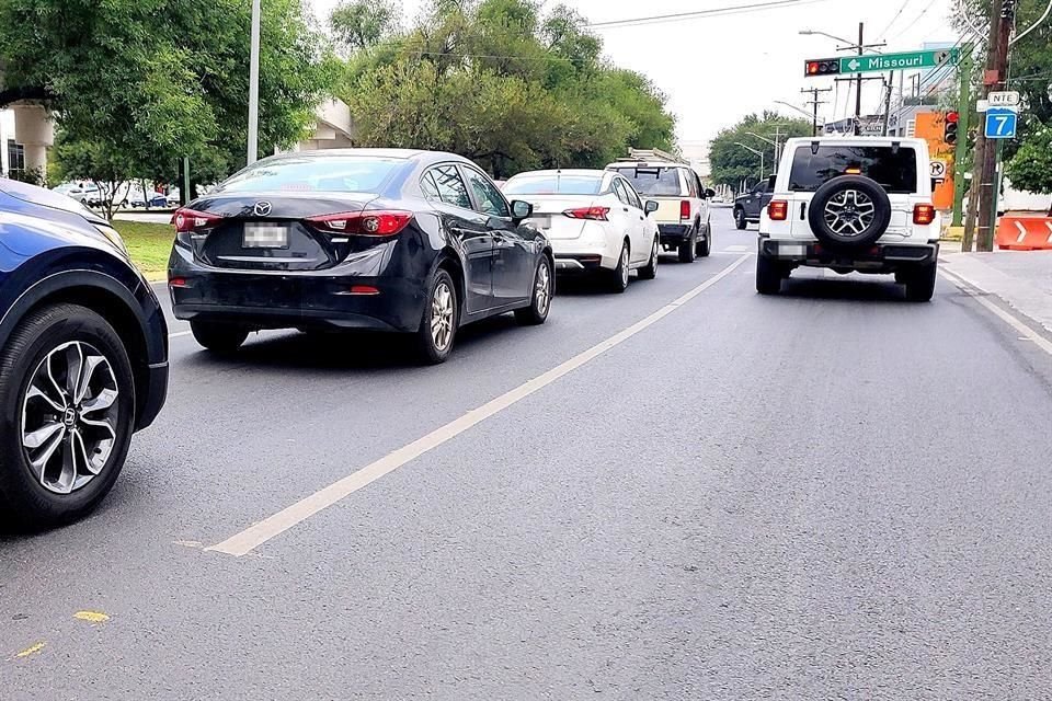 Las autoridades explicaron que con las medidas tomadas, el tráfico de la Calzada San Pedro ha reducido su tiempo hasta 12 minutos, del Paseo de Los Duendes hasta Miravalle.